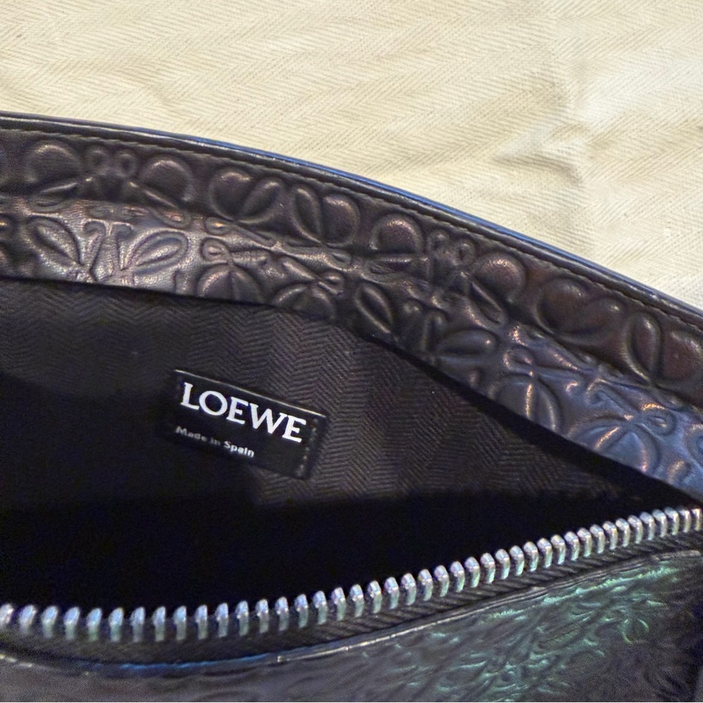 Loewe Embossed Clutch Bag‎ - Picture 11 of 14
